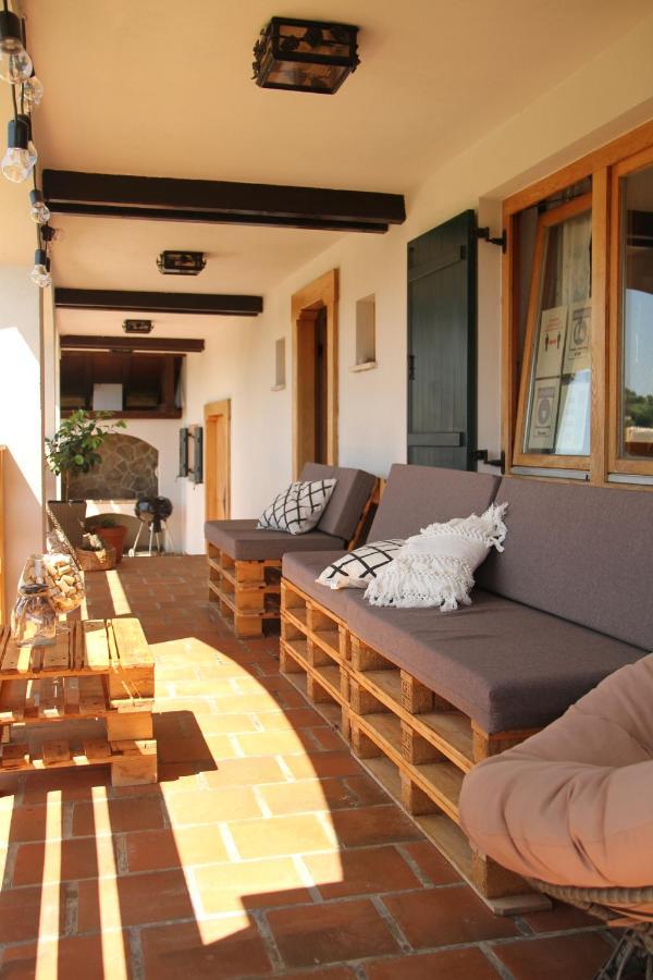 Wooden Fairytale Apartment Lesicno